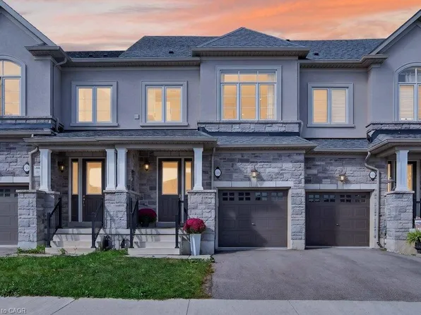 347 Raymond Rd, Hamilton, ON L9K 0J8