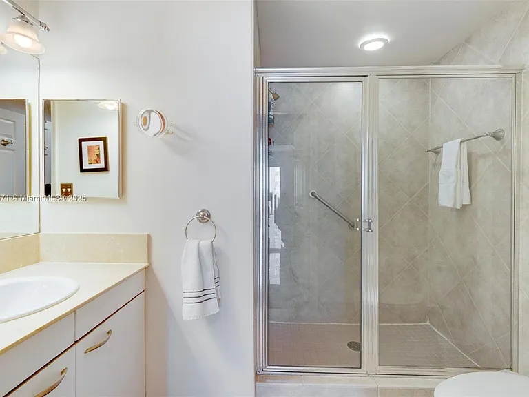 2080 S Ocean Dr #9 — Photo 7