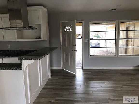 4th image of 2201 E Austin Ave