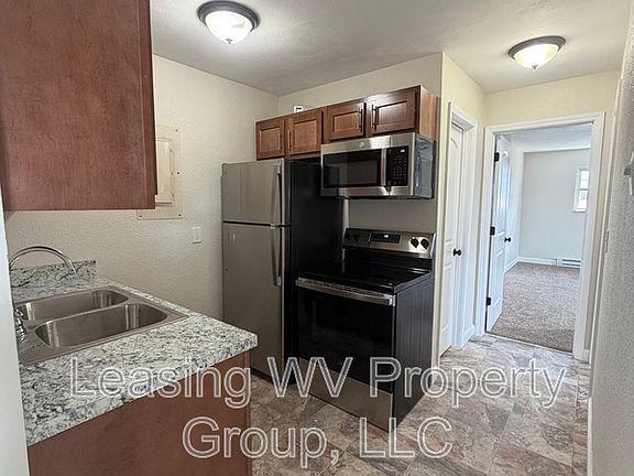 2nd image of 1101 Main Ave APT 11