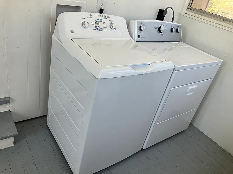 301 Kensington Ave #2 — Photo 8