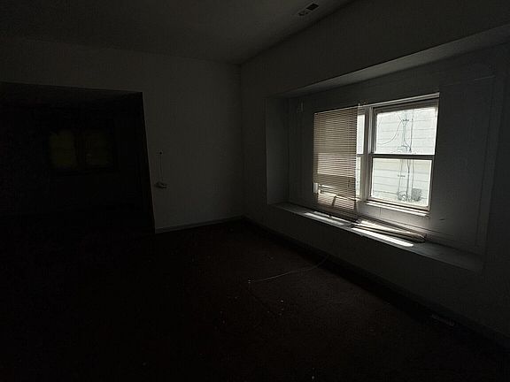4th image of 2439 Wheeler St