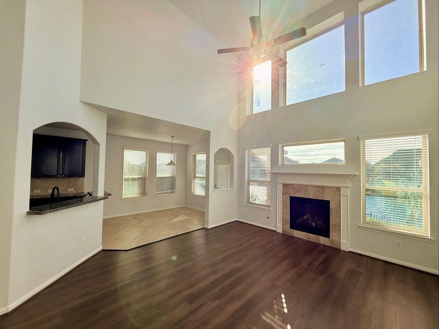 Lakefront Home For Rent - Missouri City | $3,400/Month — Photo 3