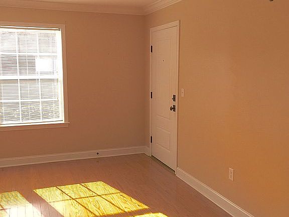 2nd image of 1240 Fairmont Ave APT 18