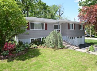2 Duers Ct, Ossining, NY 10562