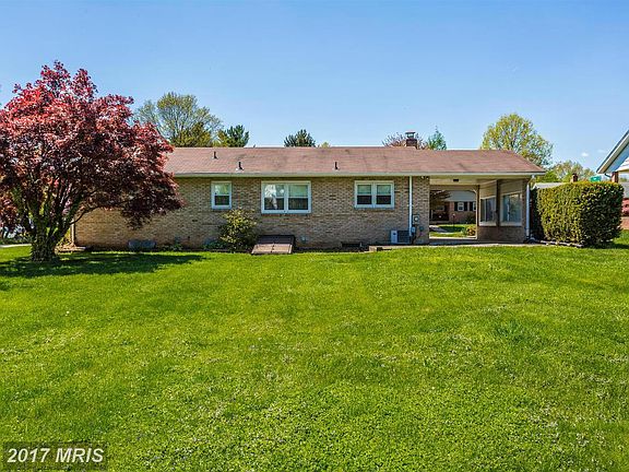 3rd image of 222 Wyngate Dr