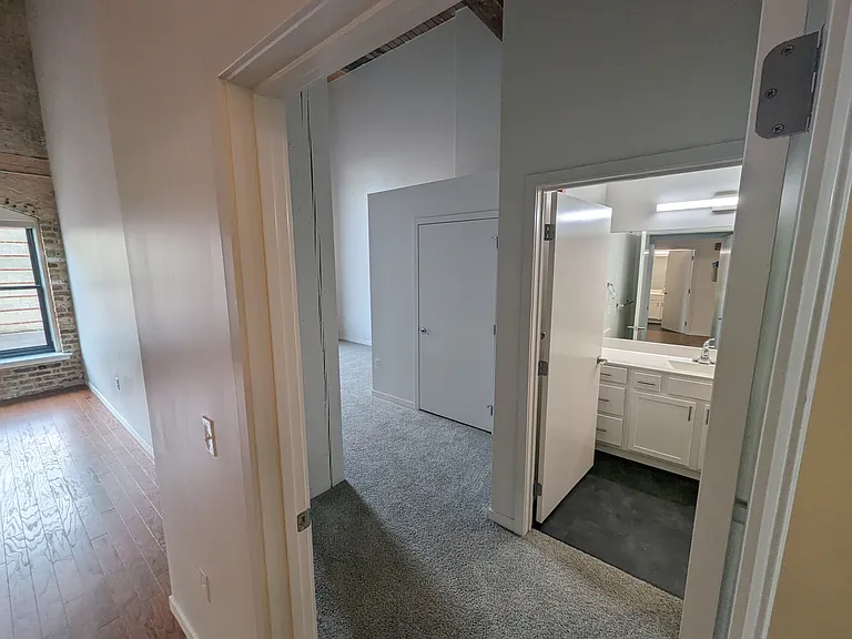 832 Commercial St #101 — Photo 7