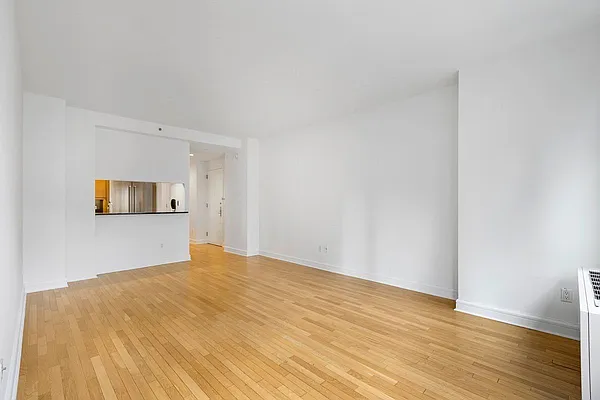 Rented by Nest Seekers International | media 15