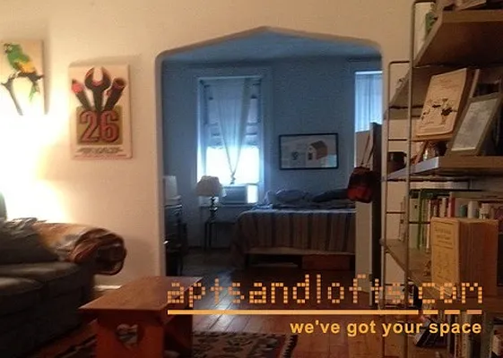 Rented by aptsandlofts.com | media 3