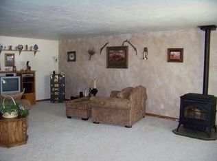 105 Hutchinson Rd, Riverton, WY 82501