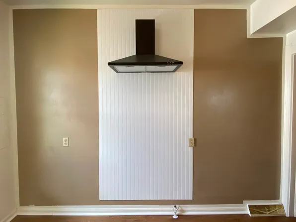 811 Willard St, Toledo, OH 43605