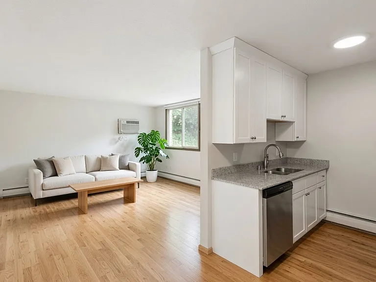 3708 West 32nd Street — Photo 39