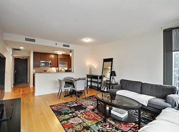 3rd image of 60 E Monroe St Unit 2705