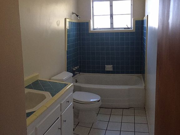 5th image of 4743 E Bellevue St