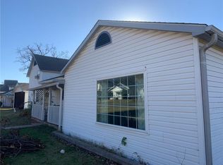 609 S Dewey Ave, Chandler, OK 74834