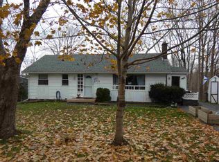 1237 Fall River Rd, Fall River, NS B2T1E6