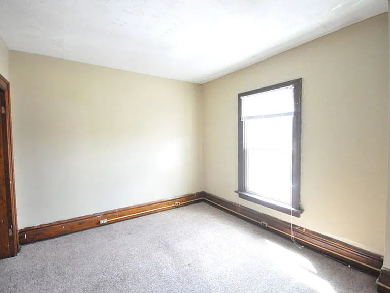 177 E 11th Ave — Photo 14