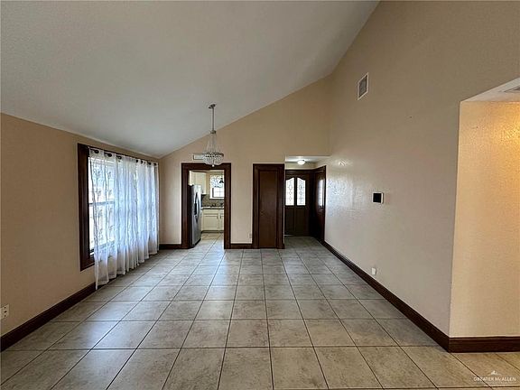 2nd image of 402 Cozumel Ln