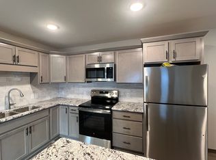 4823 Woodland Park Dr #2, Eau Claire, WI 54701