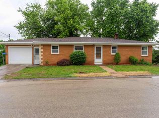 8962 Metropolitan Hts, Dubuque, IA 52003