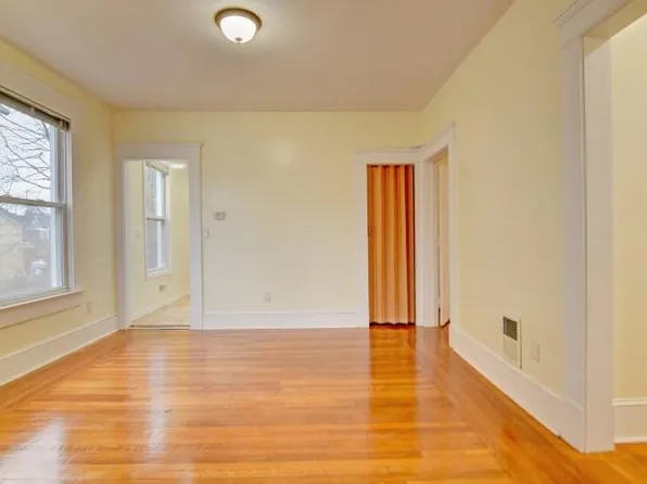 331 Center St, West Haven, CT 06516