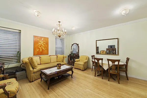 Sold by Nest Seekers International | media 16