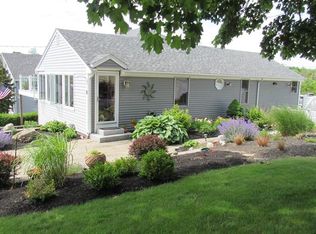 9 Dartmouth Rd, Ipswich, MA 01938