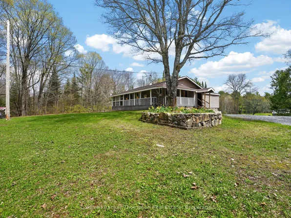 469 Lynx Lake Rd, Huntsville, ON P1H 2J3