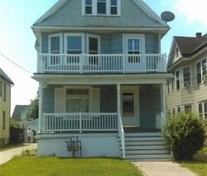 25 Richfield Ave — Photo 1
