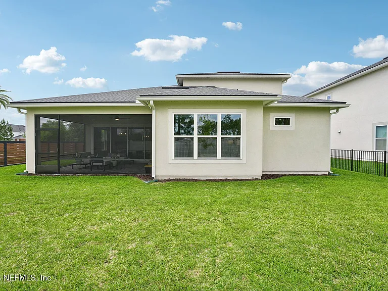 10223 Silverbrook Trl — Photo 45
