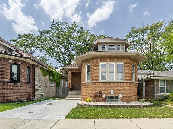 2nd image of 8104 S Oglesby Ave