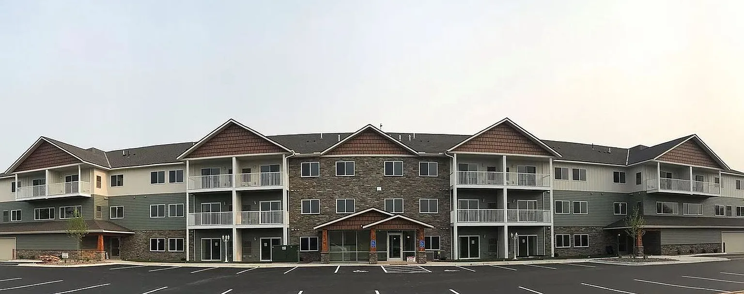 Jackson Hills Apartments — Photo 1
