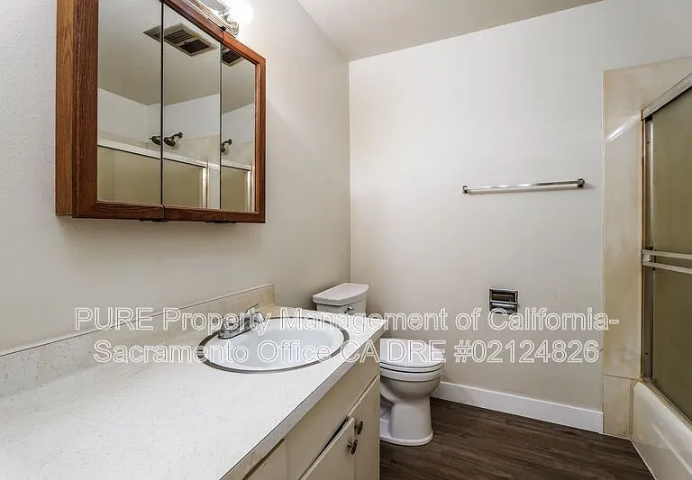 4525 Pennsylvania Ave #B — Photo 24