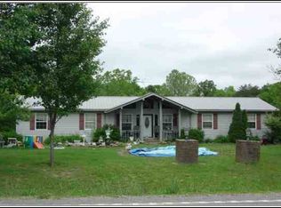 1095 Deer Lodge Hwy, Clarkrange, TN 38553