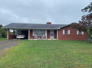 3957 Indian Valley Rd NW, Willis, VA 24380