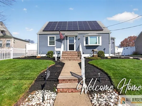 78 Johnson St, Fords, NJ 08863