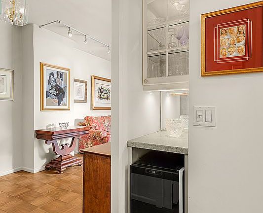 4th image of 80 Central Park W APT 2H