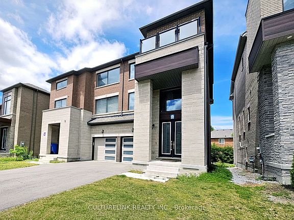 3rd image of 551 New England Ct