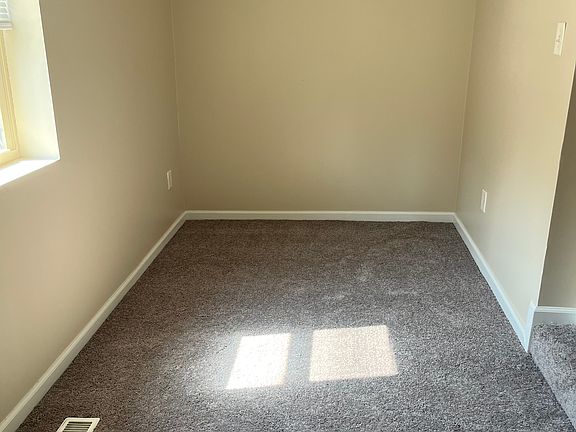 2nd image of 1806 Broadway Ave APT 2