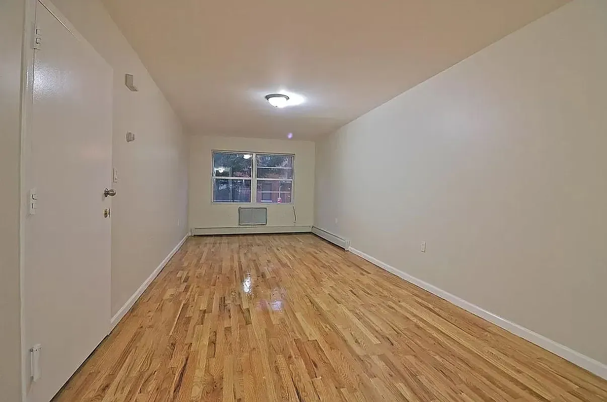 478 East 29th Street — Photo 1