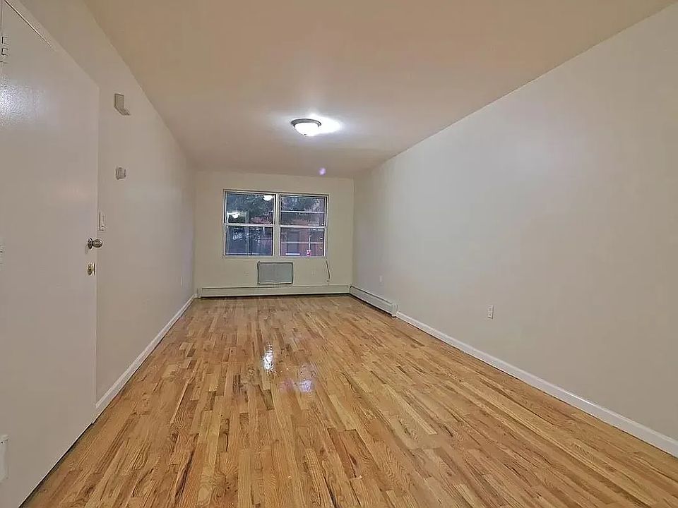 1st image of 478 E 29th St #3
