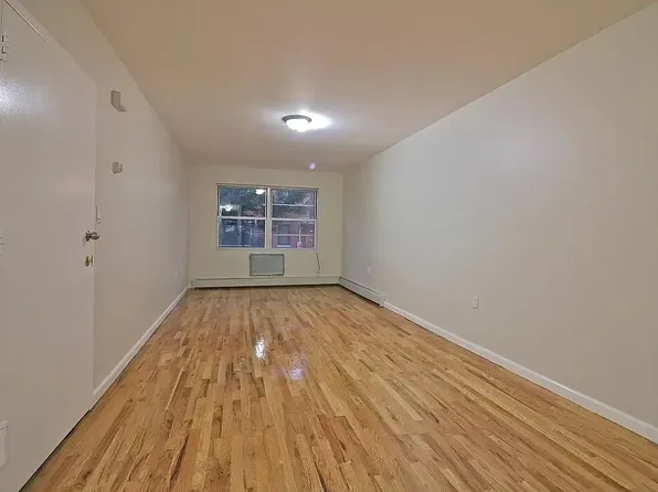 478 East 29th Street image 1 of 11