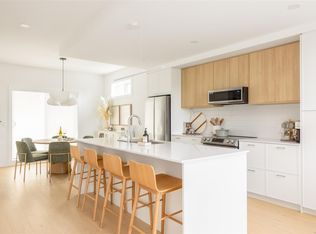 3450 Whittier Ave #Townhouse 15, Saanich, BC V8Z 3R2