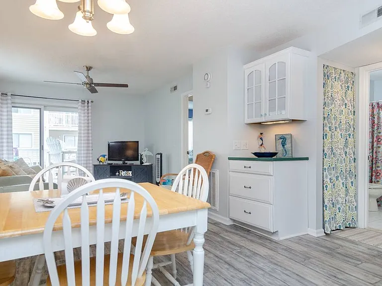 1101 Lake Park Blvd S #1B — Photo 14