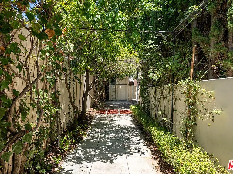 231 23rd St — Photo 20