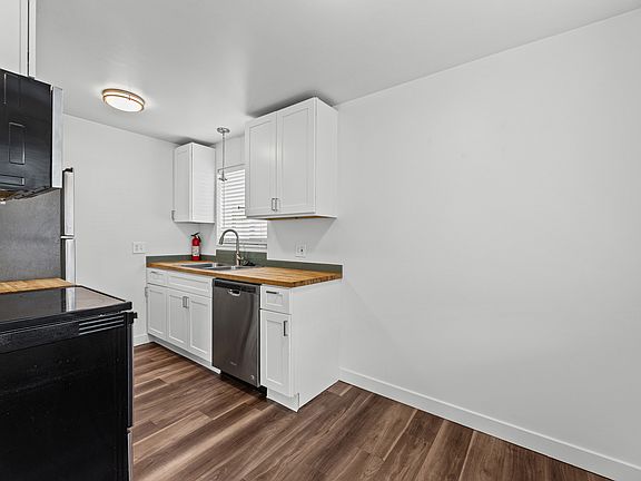 3rd image of 545 E Stringham Ave