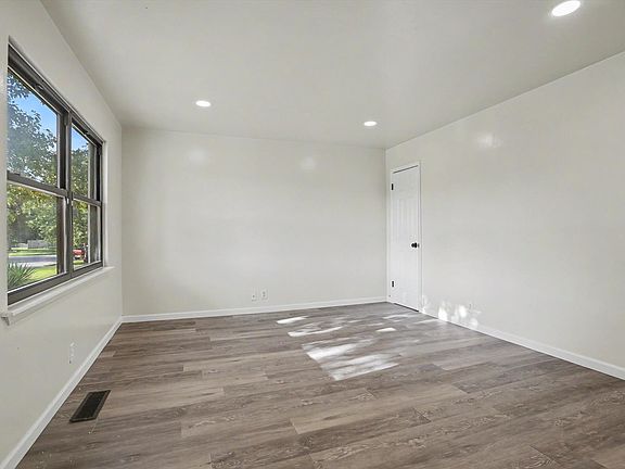 2nd image of 520 S 104th East Ave