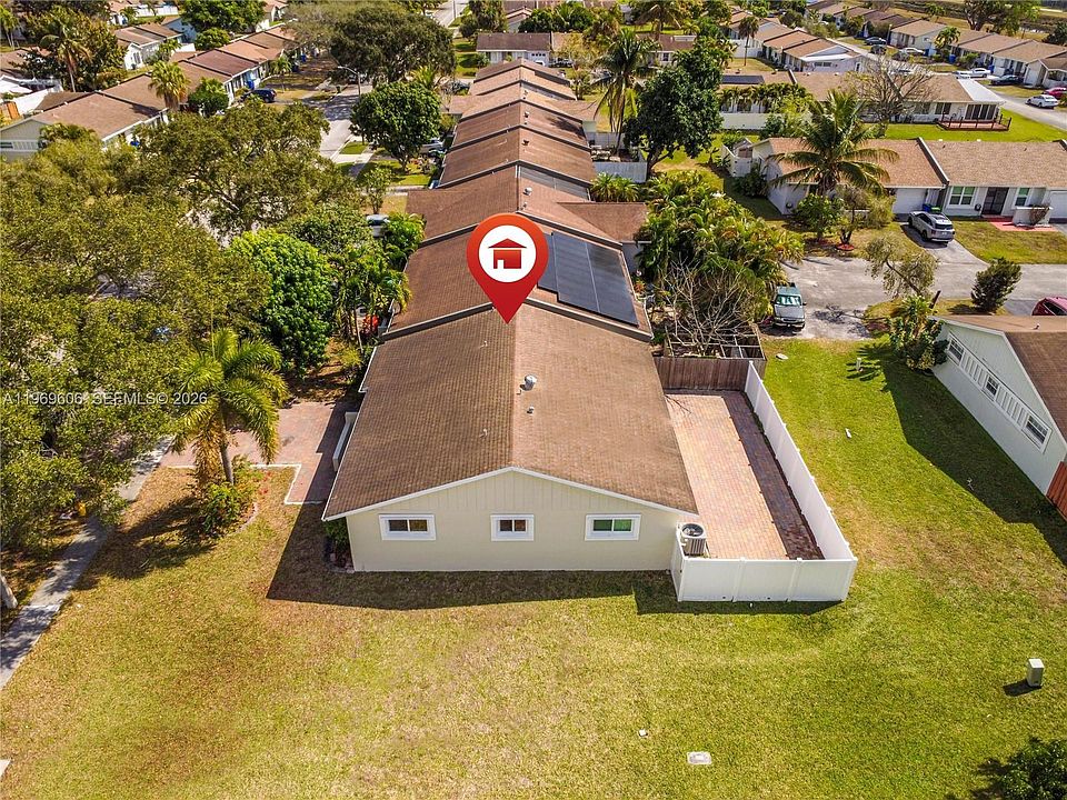 1st image of 5550 Lakewood Cir S APT H