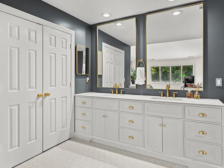 Master bath and walk-in entry