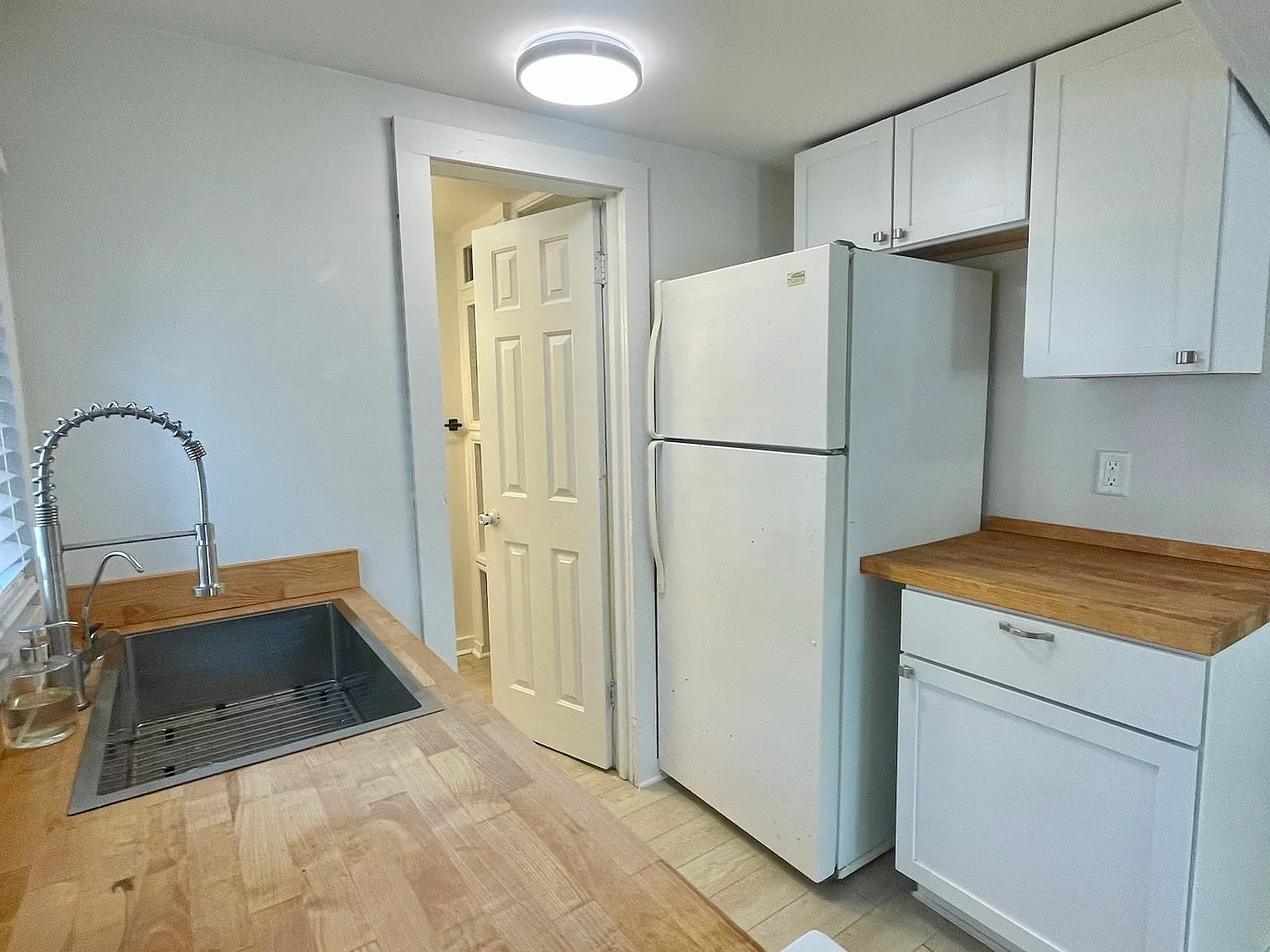 2 bed, 867 sqft, $1,600 — Photo 3